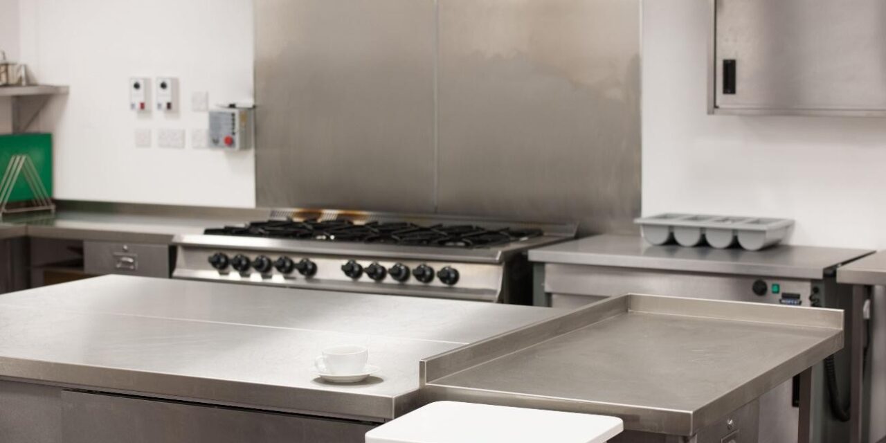 O papel do escovamento de aço inoxidável na estética e funcionalidade