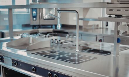 Acabamentos sanitários: como a rugosidade da chapa de inox influencia na prevenção de bactérias?