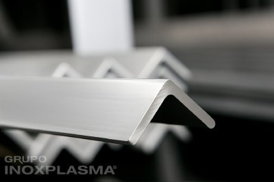 Onde e como utilizar a cantoneira inox na estrutura da sua indústria?